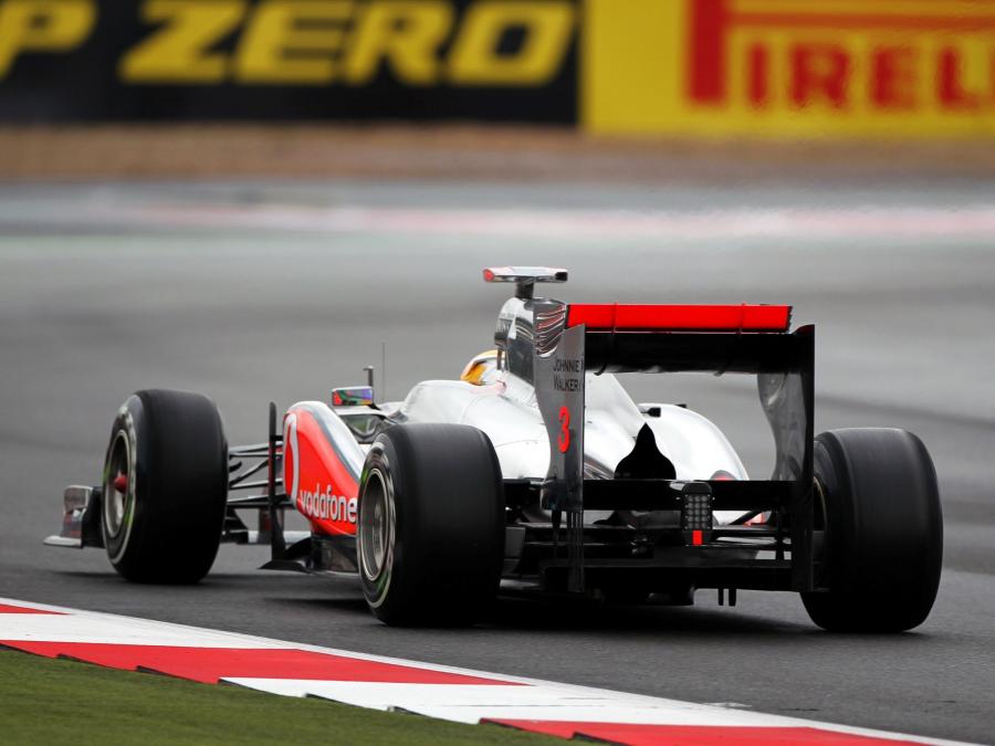  McLaren Mercedes-Benz MP4-26 2011 года  (фото 5 из 17)
